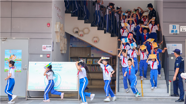 300余万师生的安全教育盛宴！1堂专题授课+4场实战演练+8大主题体验